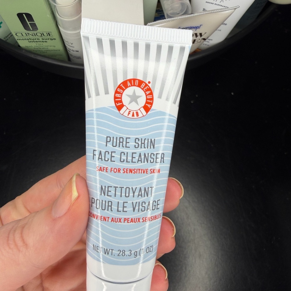 First Aid Beauty Pure Skin Face Cleanser - Gray and White
